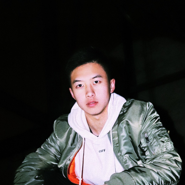 董剑南的照片