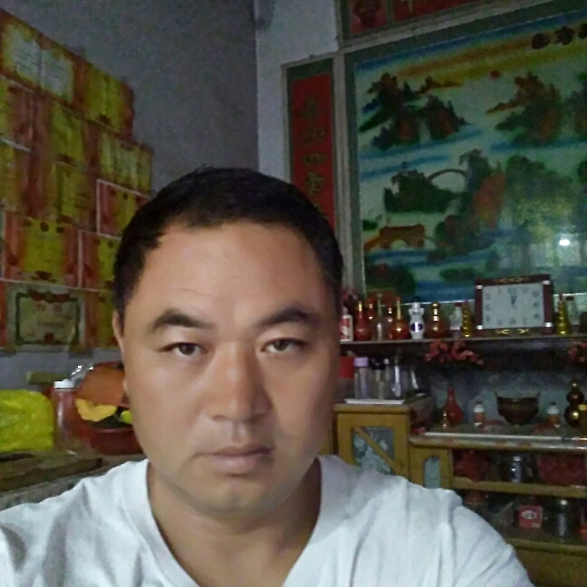 老实扯缥缈的照片