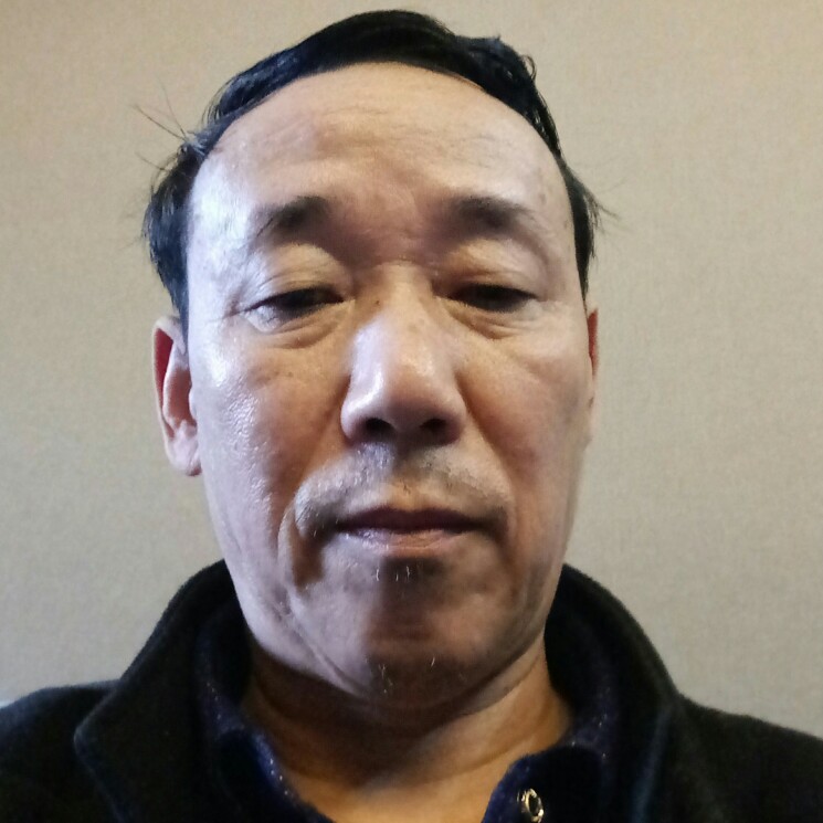 找个伴侣的老头的照片
