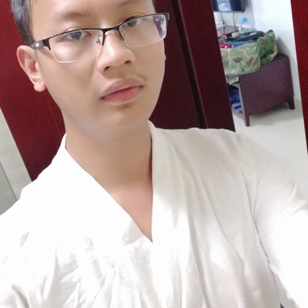 花瓣爱听歌的照片