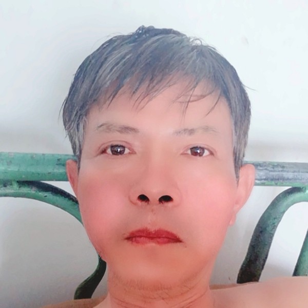 时尚邂逅冷月的照片