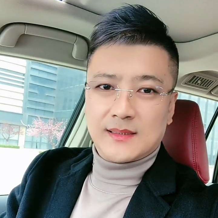 王宁的照片