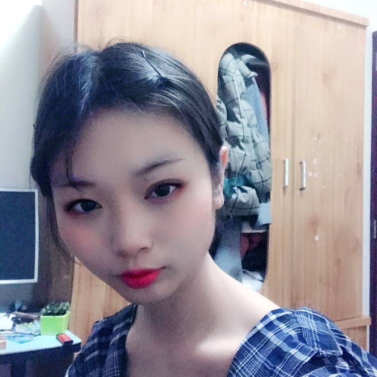 小甜瓜耍酷的照片