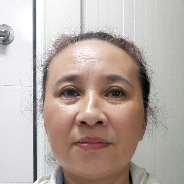军营女子的照片