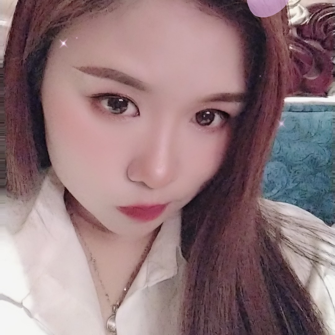 彩虹蹙眉端庄的照片