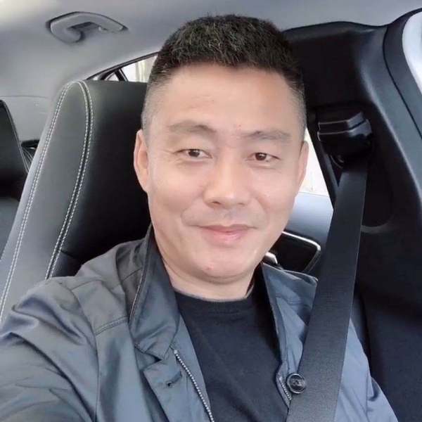 吴彦斌的照片