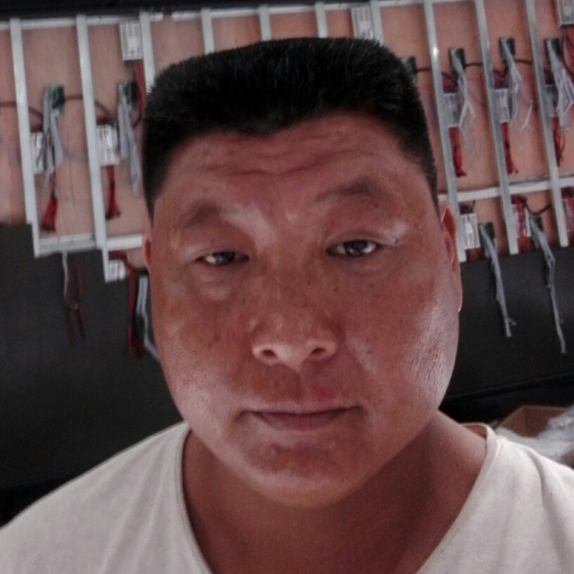 俊秀服饰的照片