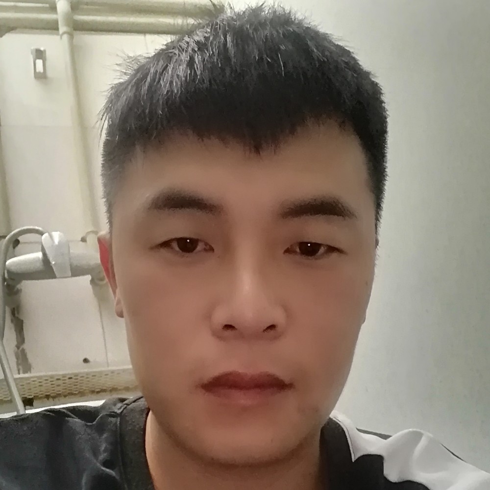 犀牛妖娆的照片