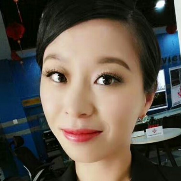 闫女士的照片