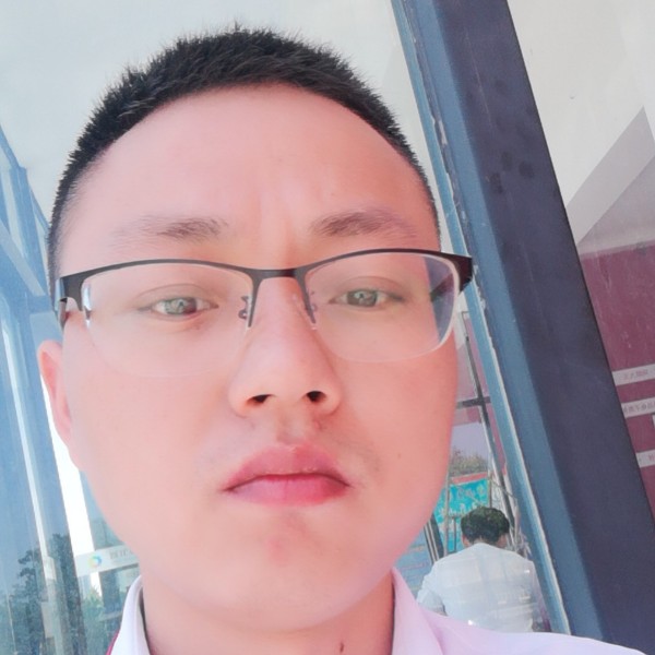 大白方细心的照片