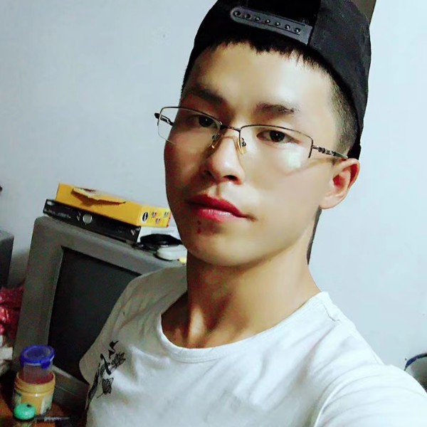 木子亮亮的照片