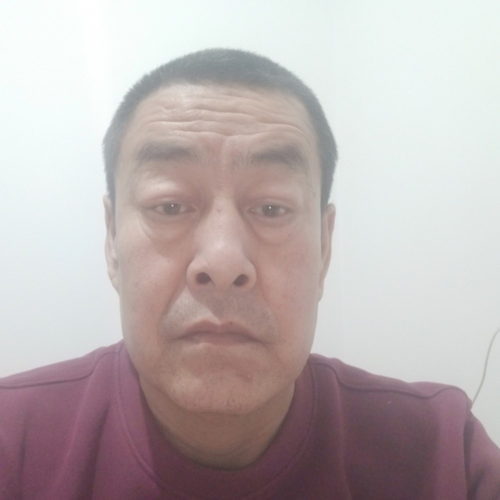 草莓拿浅唱的照片