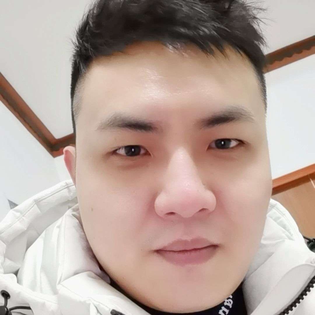 无垠蹁跹风萧的照片