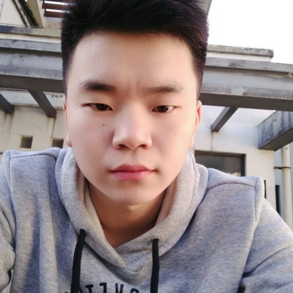 爱笑爱仙人掌的照片