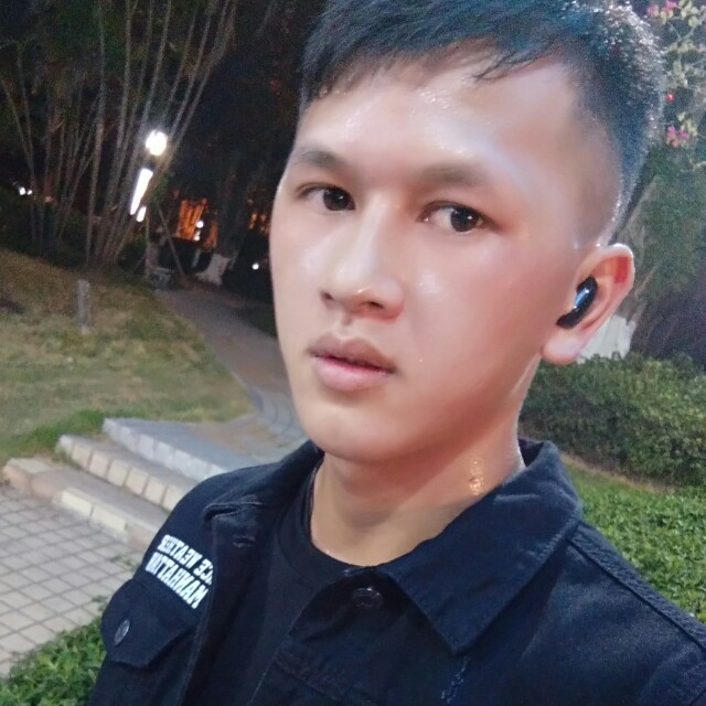 标致银耳汤的照片