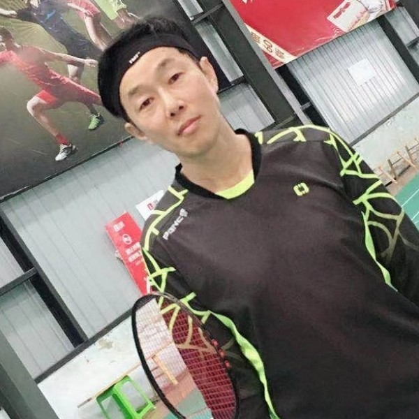 拍羽深情的照片