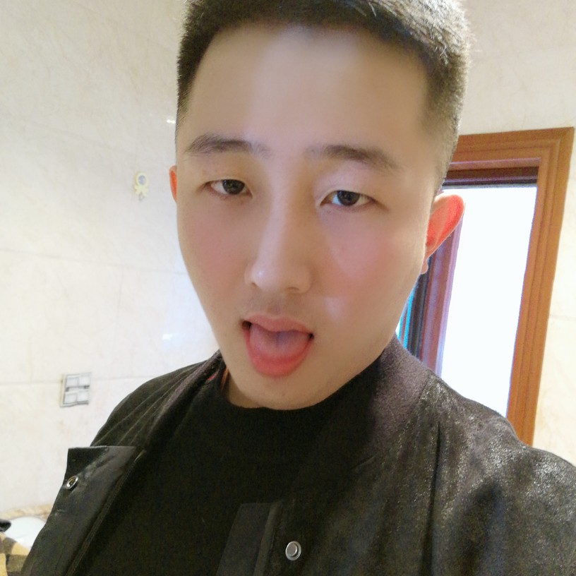 草莓与呆萌的照片