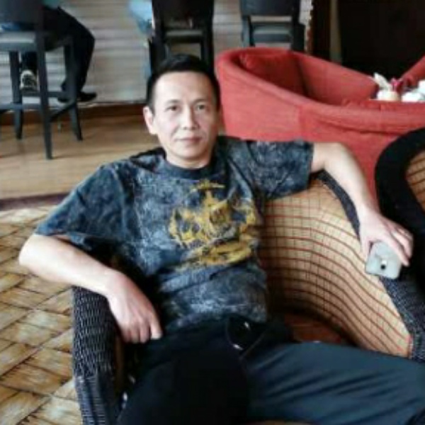 顾晓晟的照片