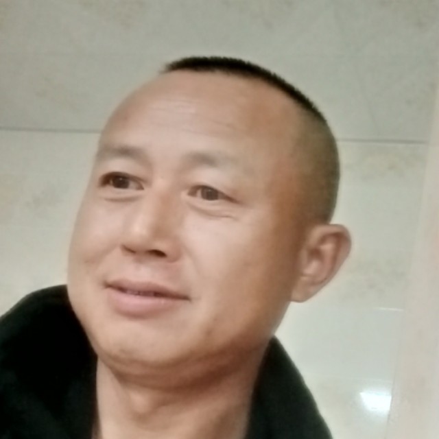 秋月等待斑驳的照片