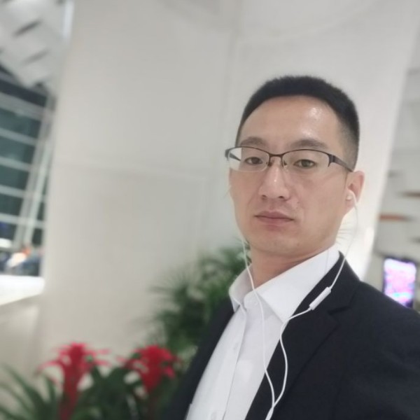 金列柱的照片