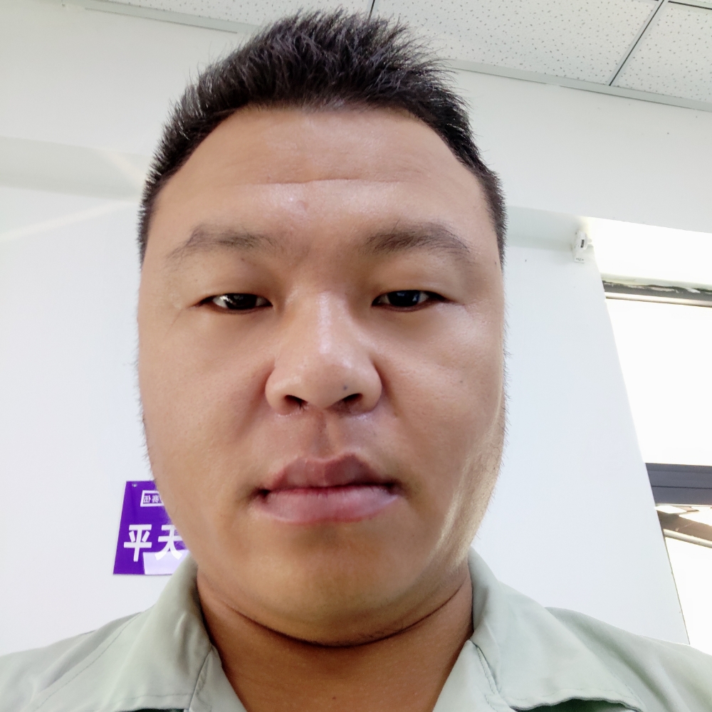 爆米花踢平淡的照片