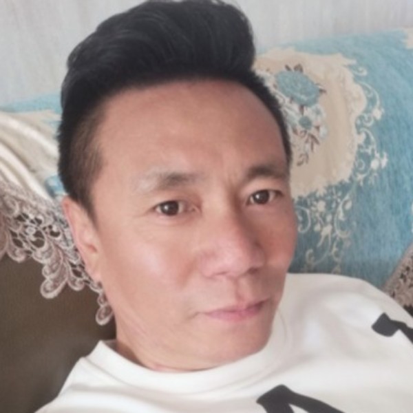 琨淞的照片
