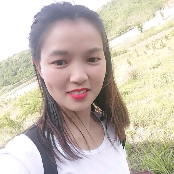 末伊人的照片