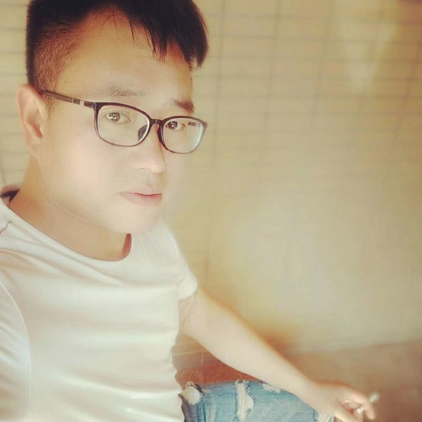 等待蜗牛的照片