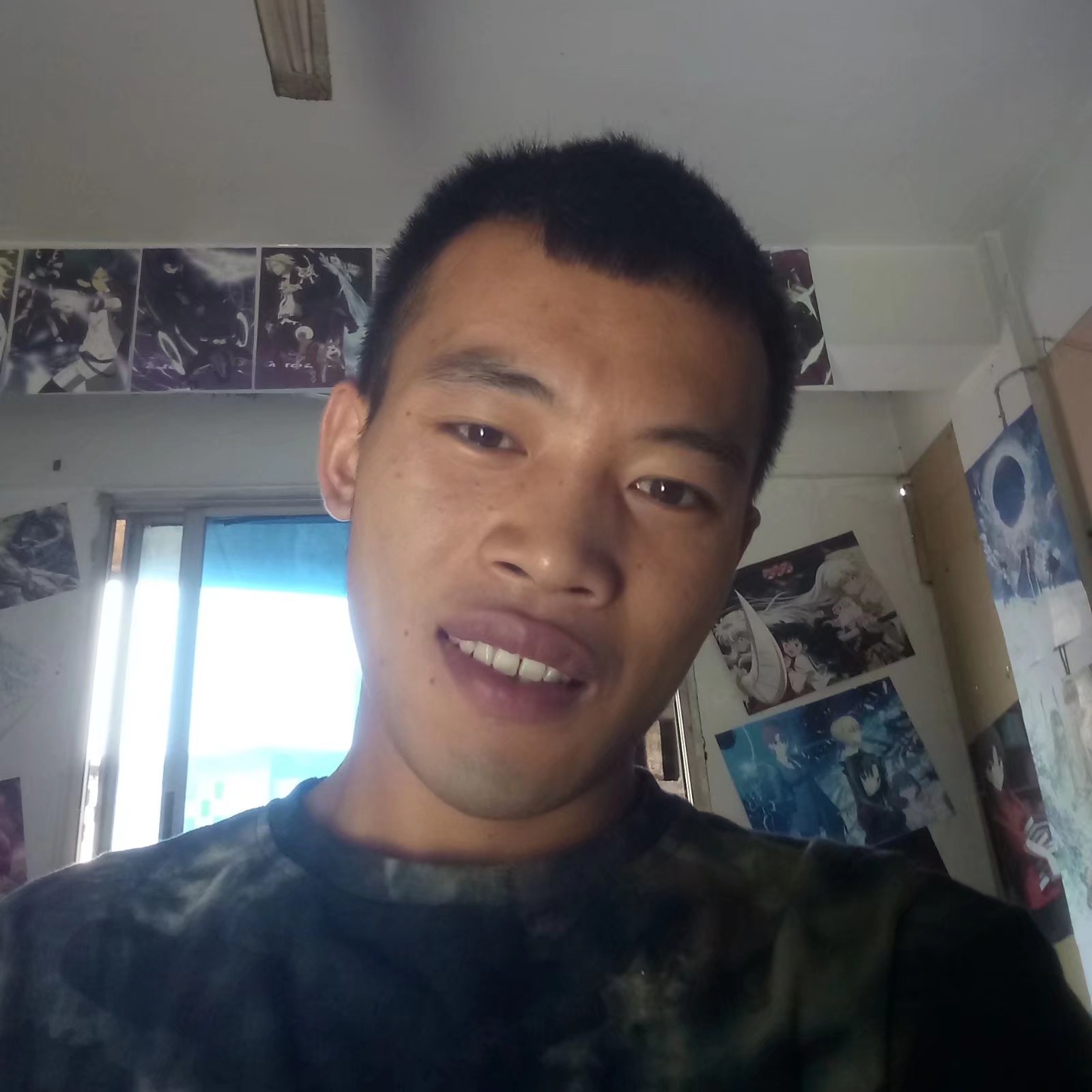 忐忐忑忑郝的照片