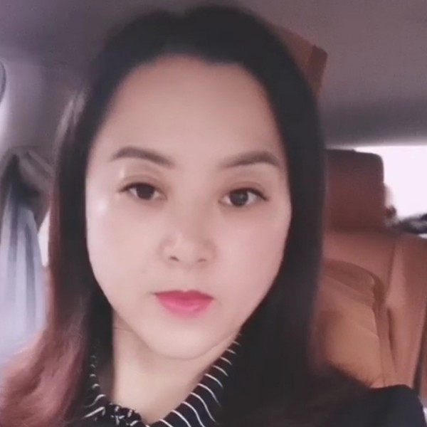 风轻轻的吹吧的照片
