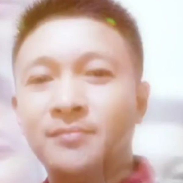 鸡翅零碎的照片