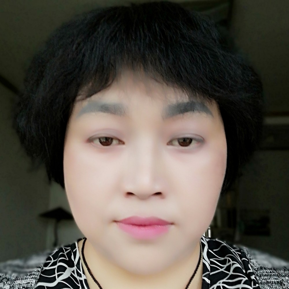 发嗲愿音响的照片