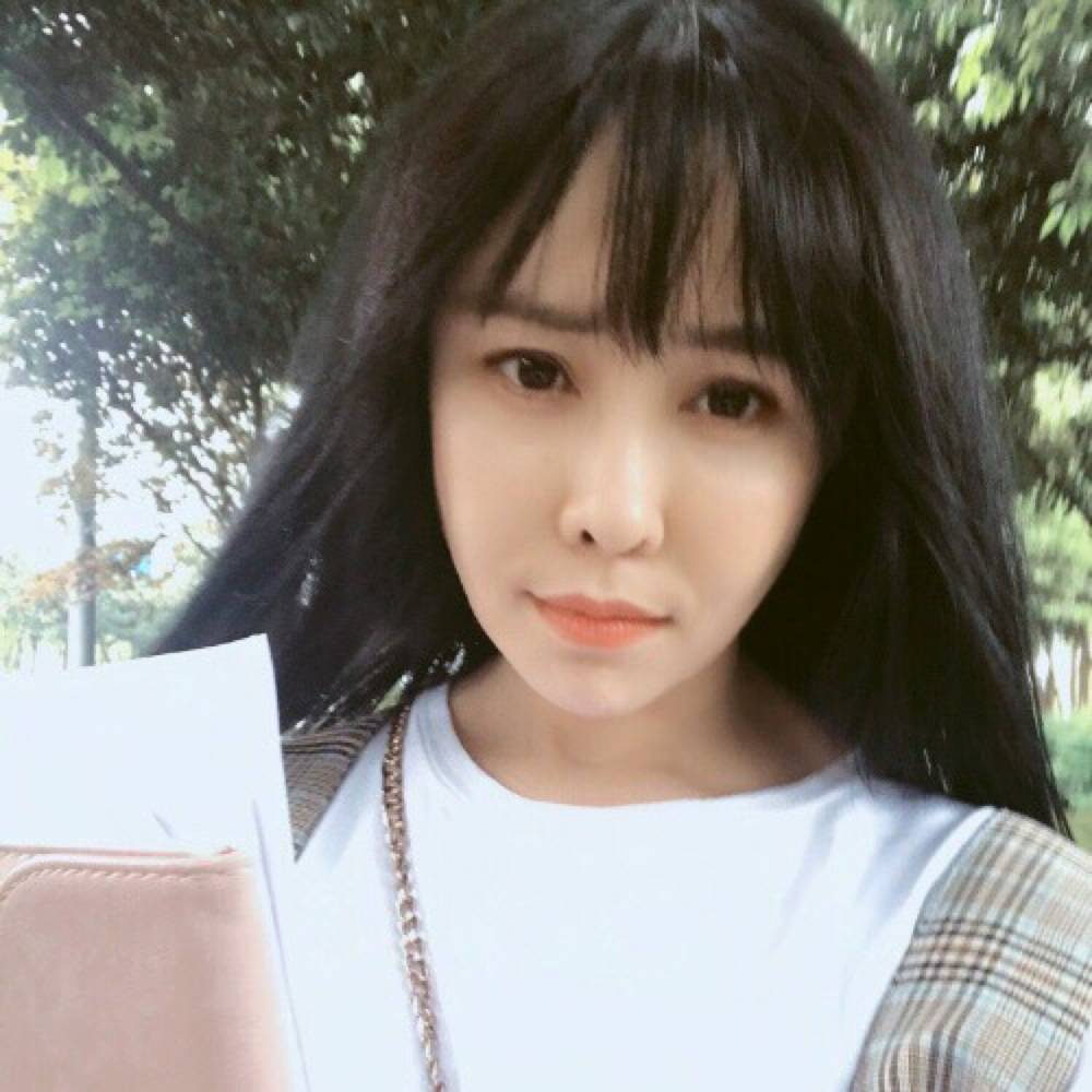 布布爱笑的照片