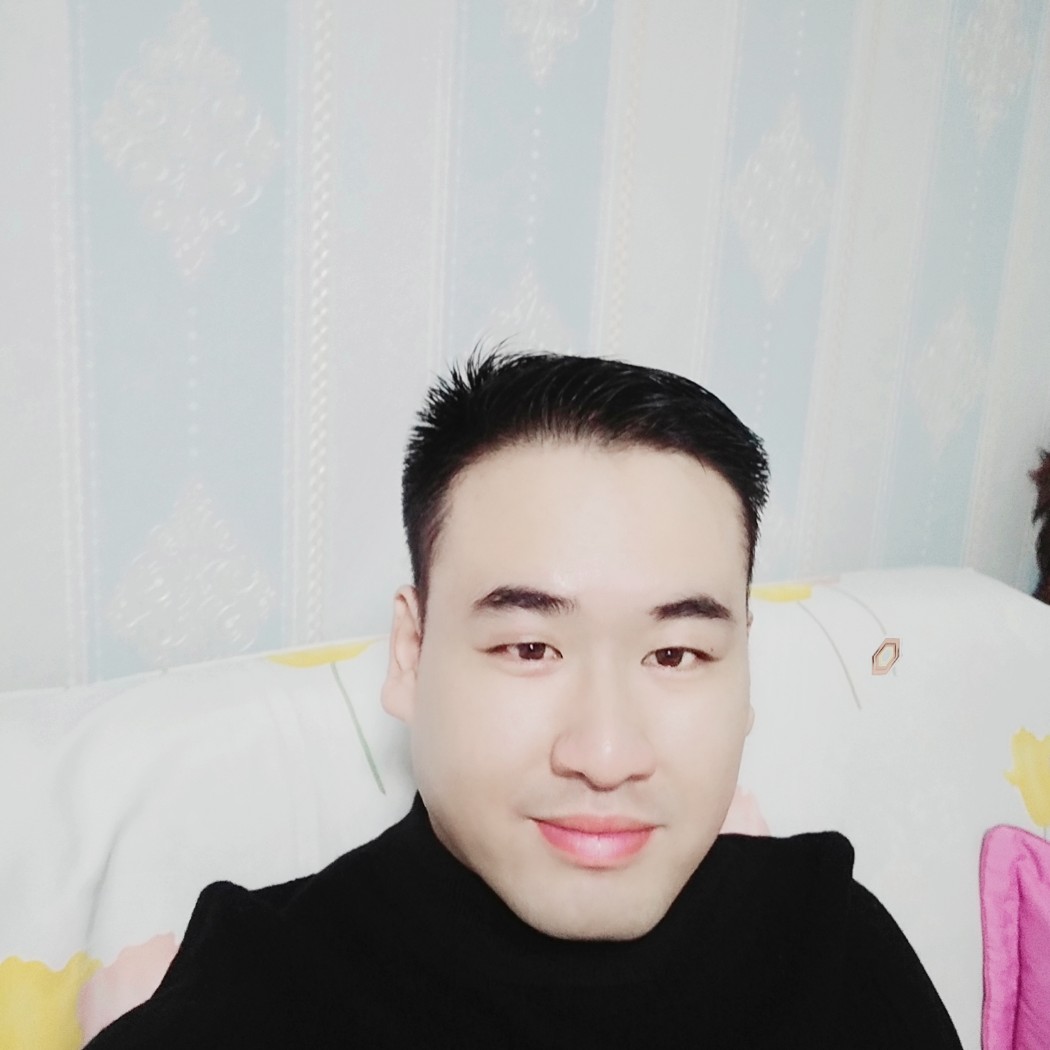 月光挽手无情的照片