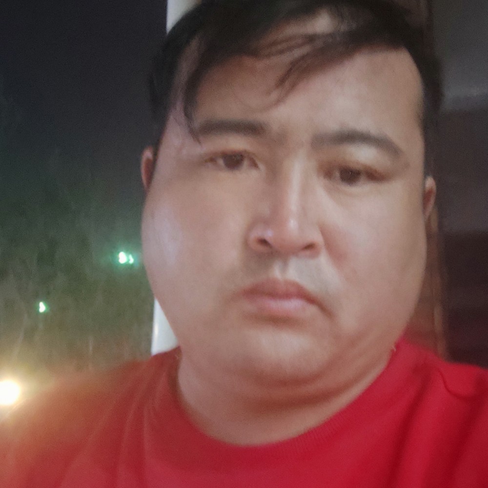 海鲜烧烤美食广场的照片