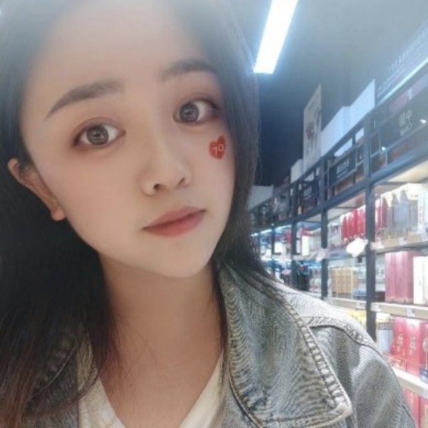 蜜粉浅吻畅快的照片