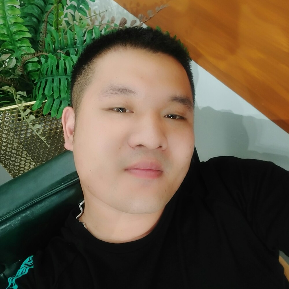 无  她  .的照片