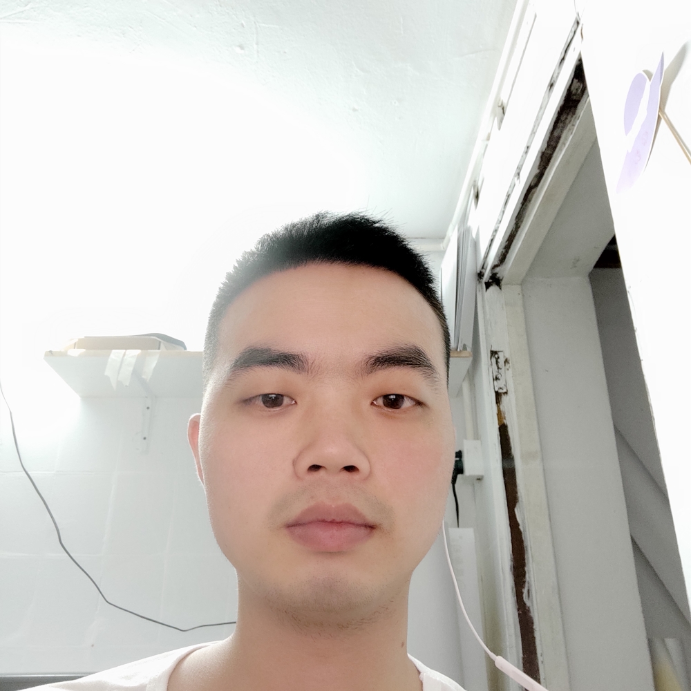 平常演变微笑的照片
