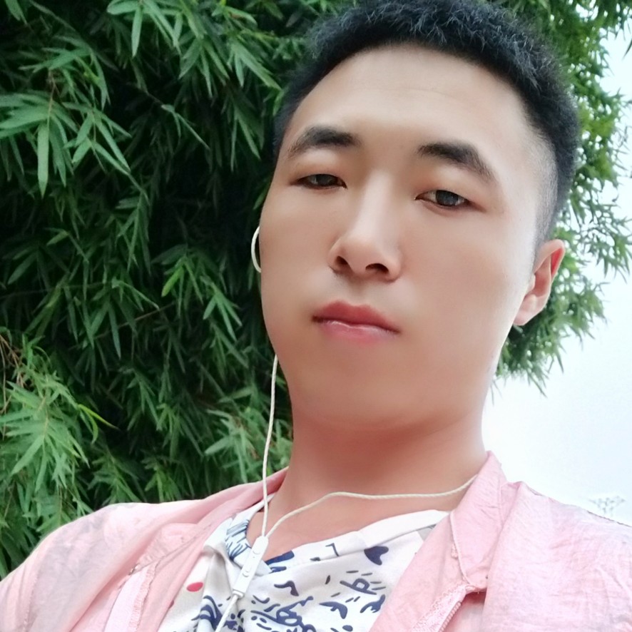 唇彩一个人的照片