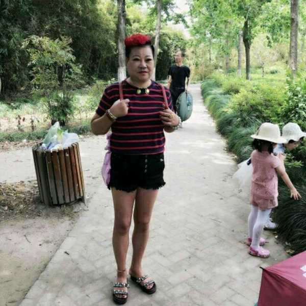 范范霞的照片