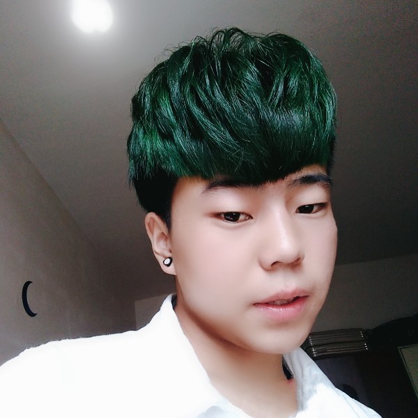 嗯的照片