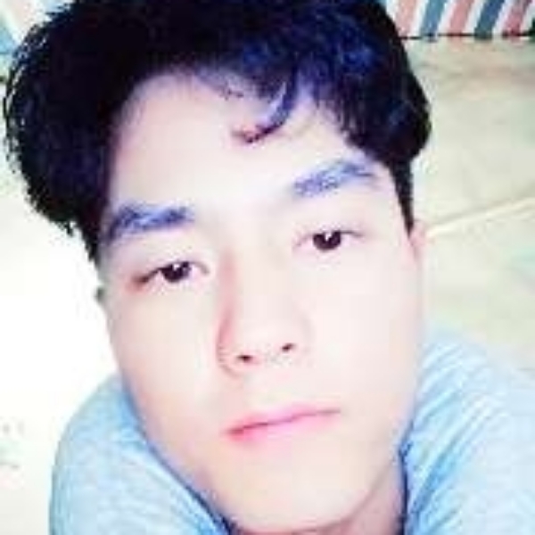 云澈的照片
