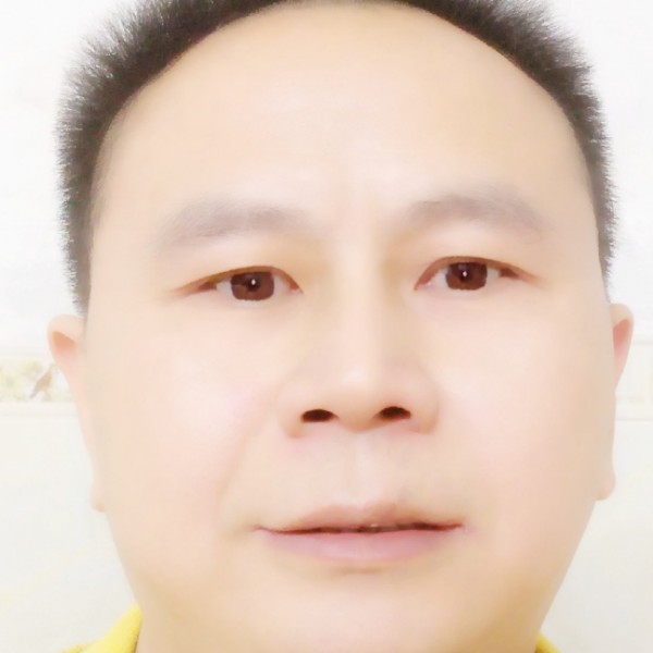 小笼包浅吻潇洒的照片