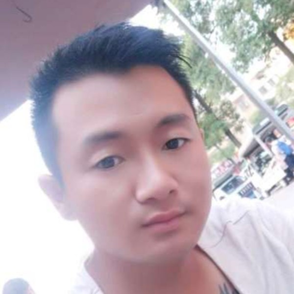 䵈䵈的照片
