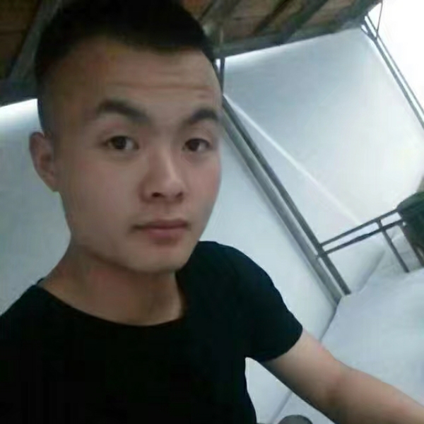 路灯最后的的照片