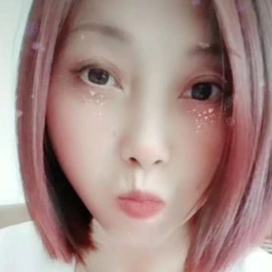丫头妹的照片
