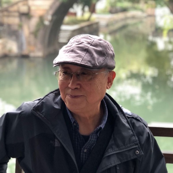 迷离那镜子的照片