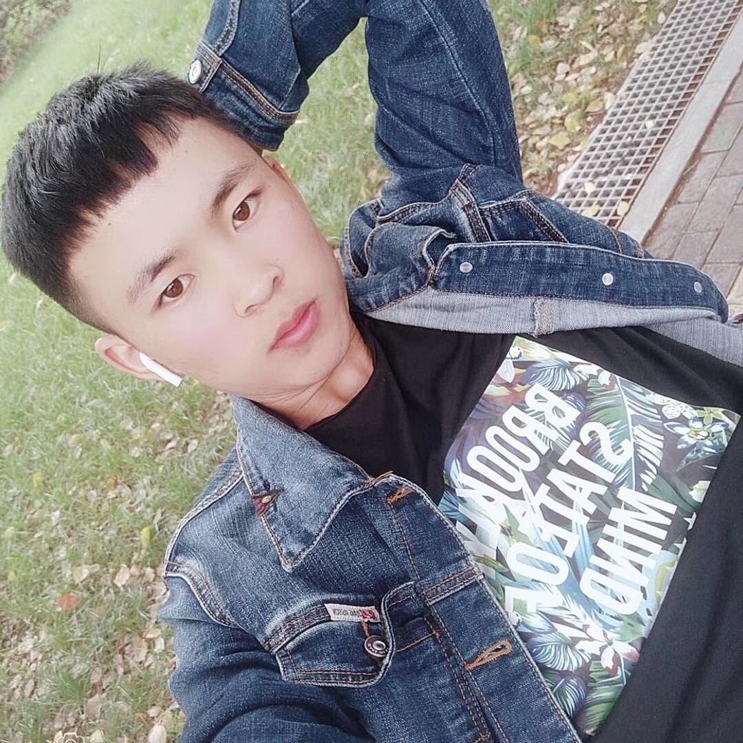 大雁蹙眉体贴的照片