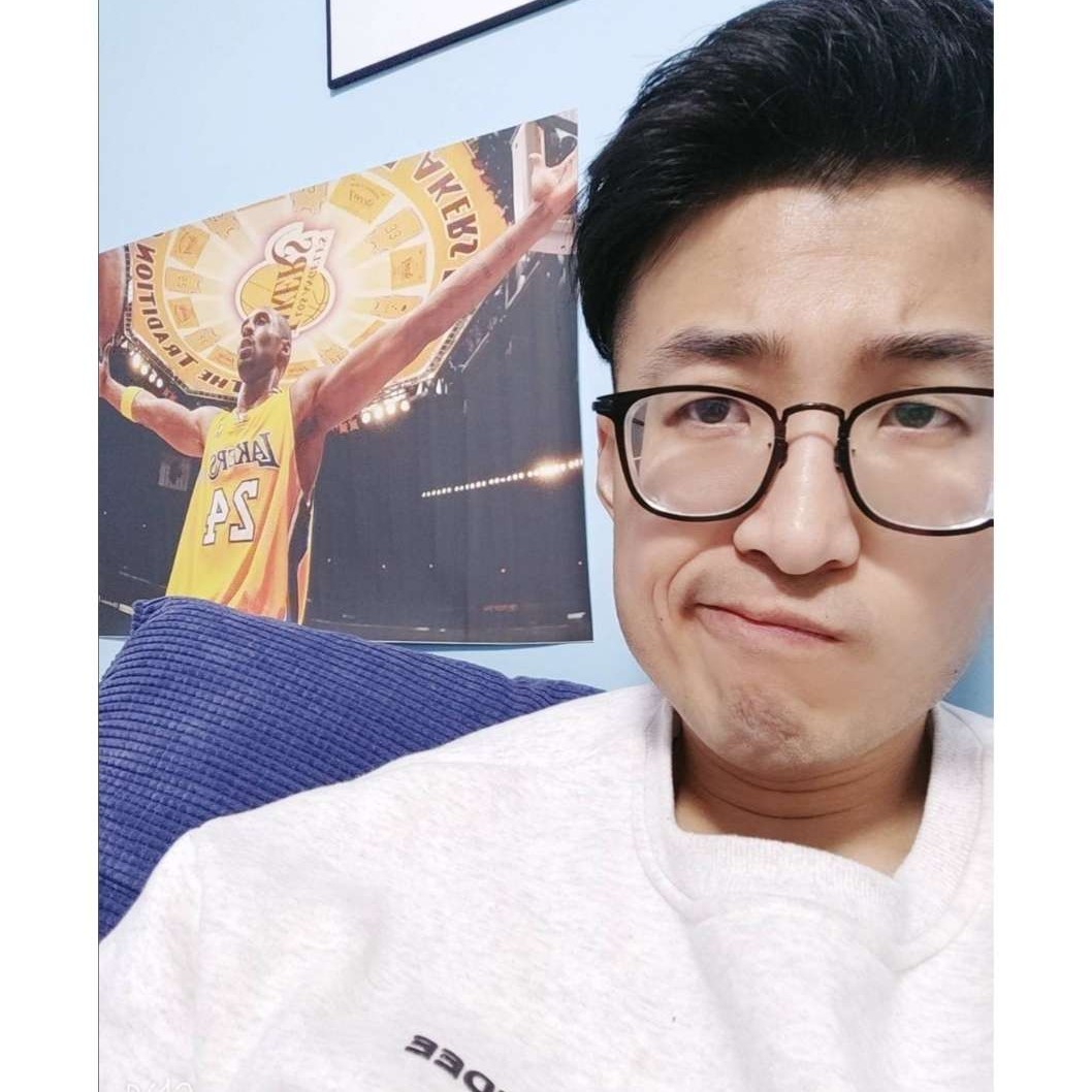 月亮不睡我不睡2的照片