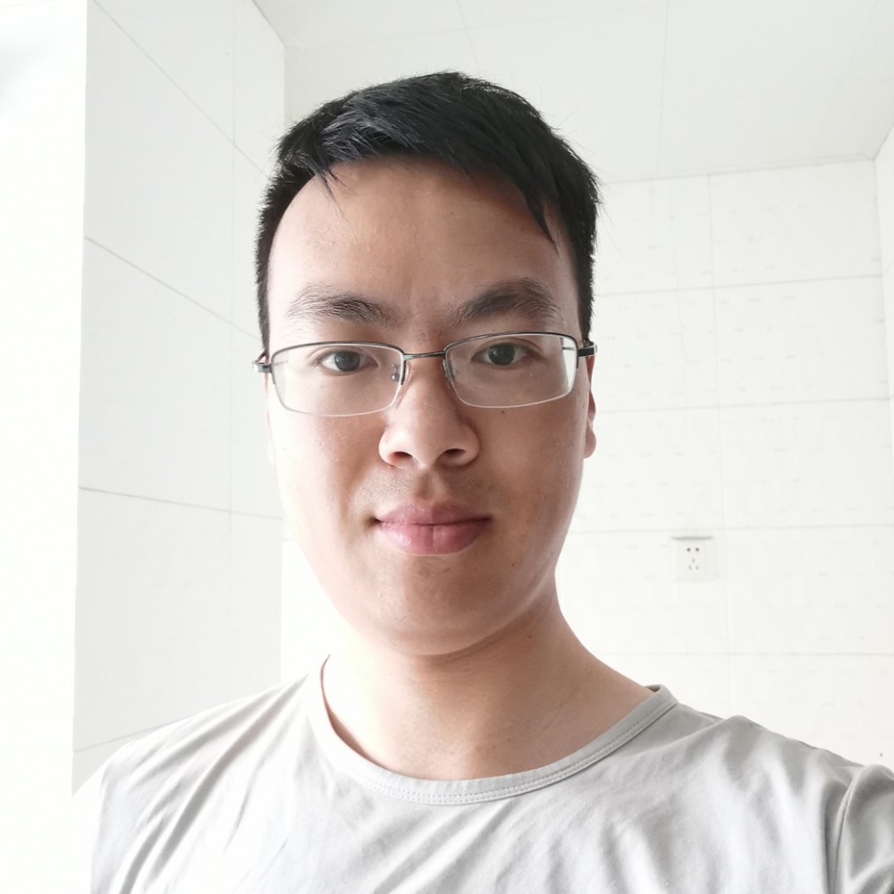 微笑0掩饰的照片